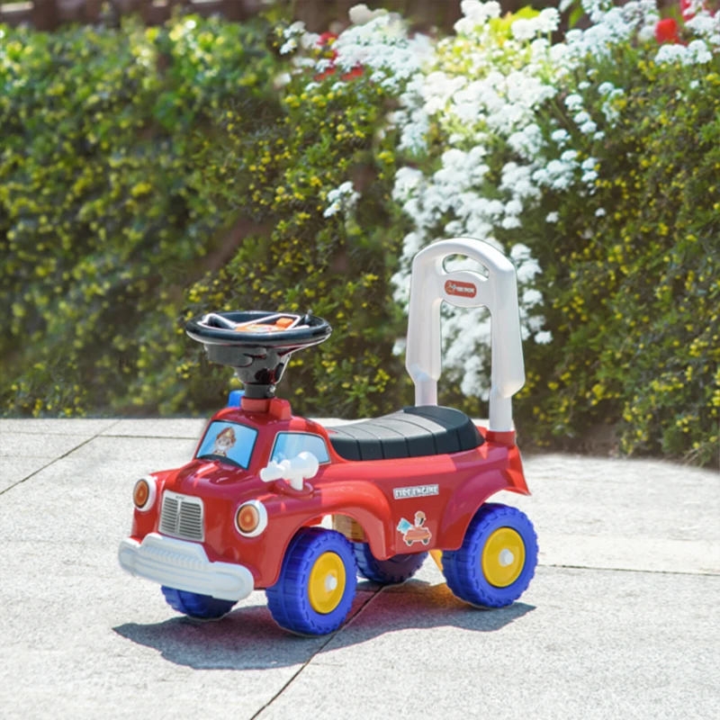 AIYAPLAY Macchina Cavalcabile per Bambini 18-36 Mesi a Spinta Manuale, a Forma di Camion dei Pompieri, Rosso