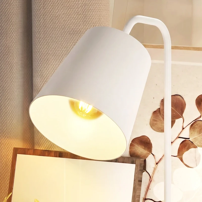 HOMCOM Pack de 2 Lámparas de Mesa Modernas en Acero con Puertos USB Casquillo E27 Bombilla no Incluida Blanco