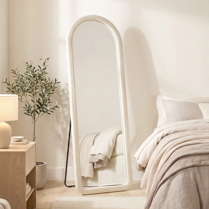 HOMCOM Ganzkörperspiegel 160 x 60 cm, Bogen, Stand- oder Wandspiegel, Flanellrahmen, Creme