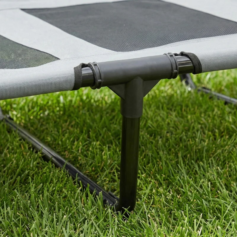 PawHut Lit Chien Sureleve avec Parasol, Lit de Camp Chien Chat sur Pieds Tissu Oxford Respirant, Anti-UV Cadre en Métal Sac de Transport Inclus Couchage Extérieur pour Chat 122 x 92 x 108 cm Gris Noir
