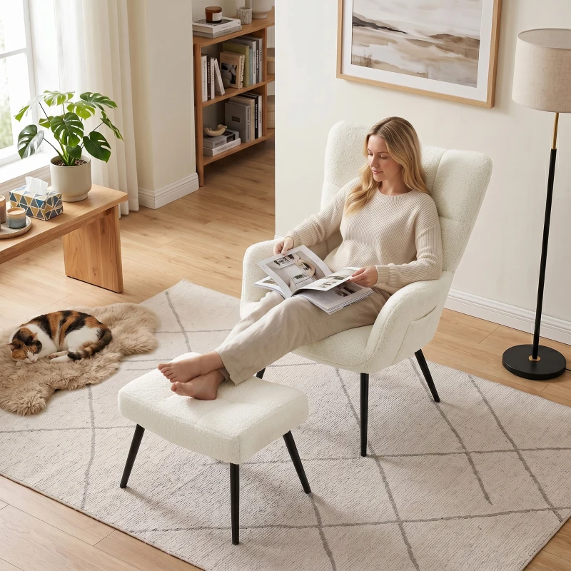 HOMCOM Fauteuil de Salon avec Repose-Pied, Fauteuil d'Appoint Capitonné en Peluche Teddy, Dossier Haut, Poches Latérales, Beige