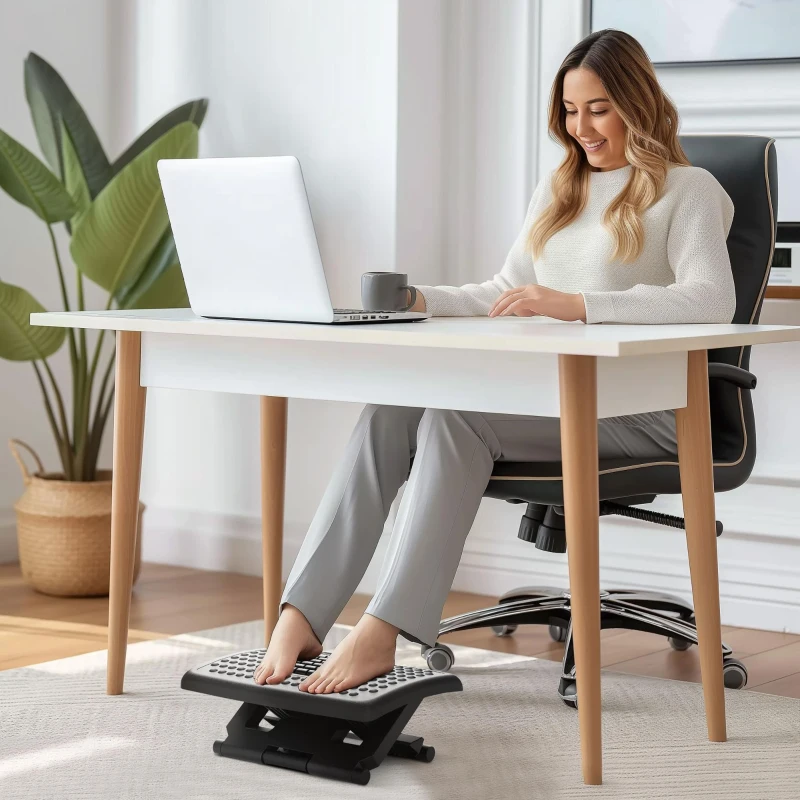 HOMCOM Repose-pieds de bureau, repose-pieds ergonomique, angle ajustable de -30° à +30°, 46L x 35l x 11/13,5/17H cm, noir