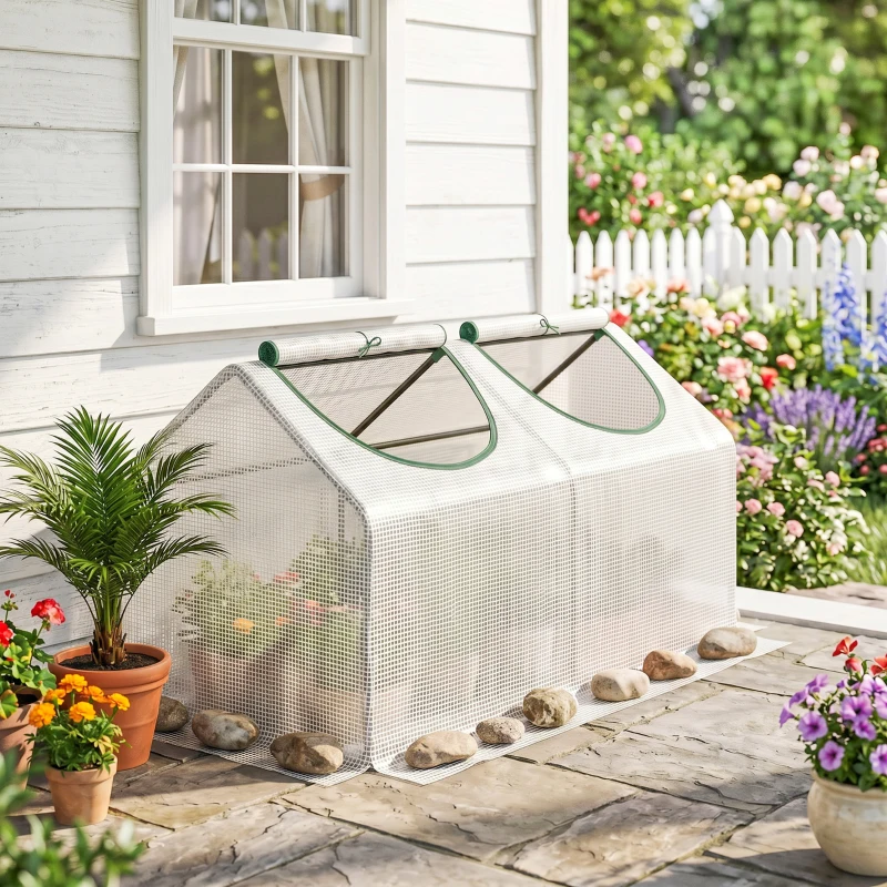 Outsunny Serra da Giardino a Casetta con Copertura in PE, Serra per Orto con Picchetti e Bordi Estesi per Piante e Fiori, 120x60x60cm, Bianco