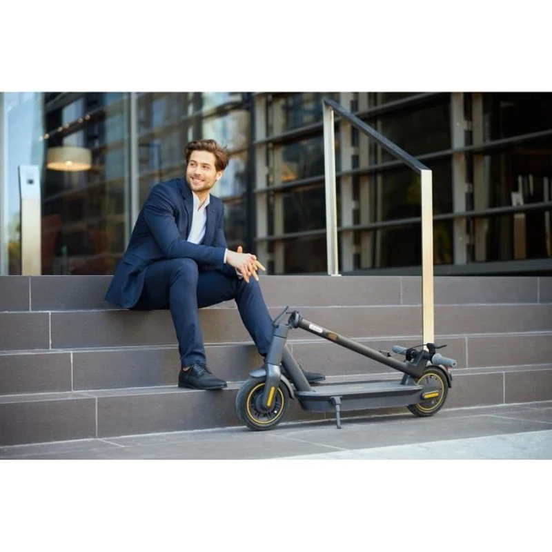Trottinette électrique - SEGWAY Ninebot - MAX G3 E - Autonomie 80 km - Vitesse max 25,5 km/h
