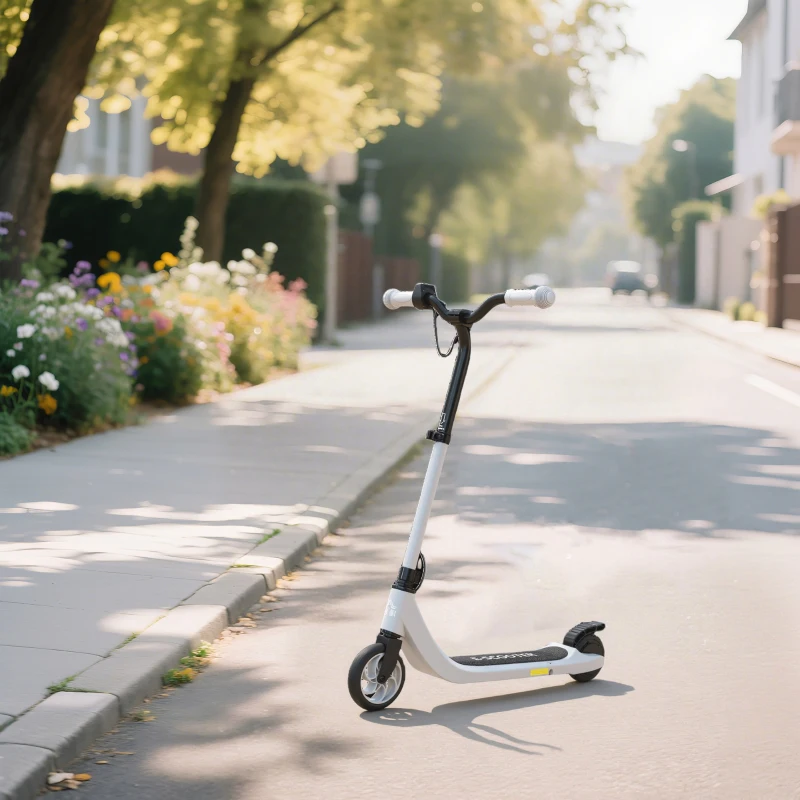 HOMCOM E-Scooter, Elektro-Tretroller, 6 km Reichweite, ab 6 Jahren, Stahlrahmen, schwarz+weiß, 76 x 53 x 95cm