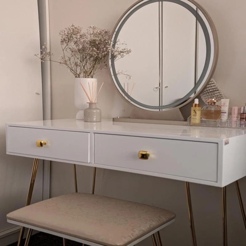 HOMCOM Dressing Table with LED Mirror and Cushioned Stool, Vanity Desk with Acrylic Lipstick Holder and 2 Drawers, Makeup Table for Bedroom, White