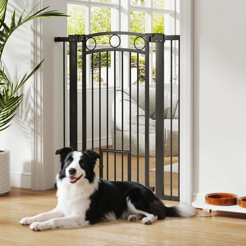 PawHut 106 cm hohes Haustiergitter mit anpassbarer Breite, integrierte Katzentür, für Treppen und Türrahmen, Schwarz