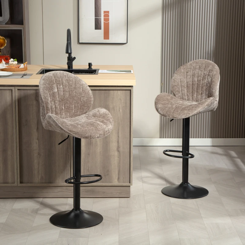 HOMCOM Juego de 2 Taburetes de Bar Giratorios con Altura Ajustable 62-83 cm Tapizada en Chenilla Respaldo y Reposapiés Moca