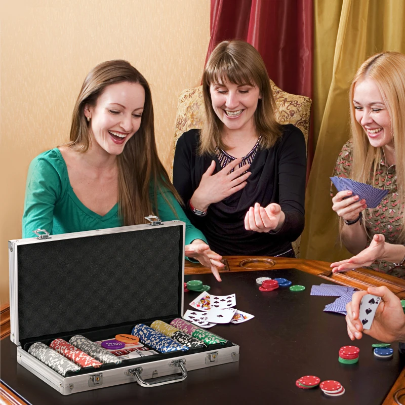 SPORTNOW Set de Póker con 300 Fichas 2 Barajas de Cartas Dados Tapete y Botón de Crupier Set de Casino Texas Hold'em con Maletín