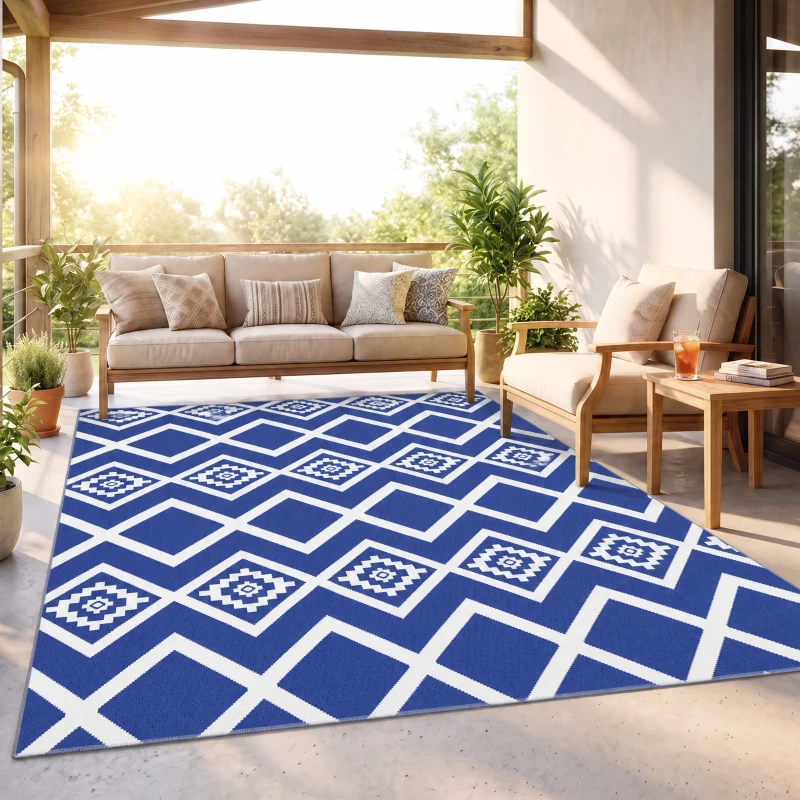 Outsunny Outdoorteppich Terrassenteppich, wetterbeständig, modernes Design, 182 cm x 274 cm x 0,3 cm, Blau + Weiß