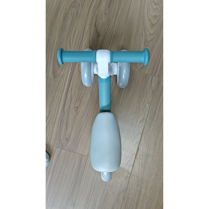 AIYAPLAY Draisienne Bébé 1-2 Ans Pliable, Siège Réglable, Direction Limitée à 135°, Pneus EVA Silencieux, 52x23x36,5cm, Bleu