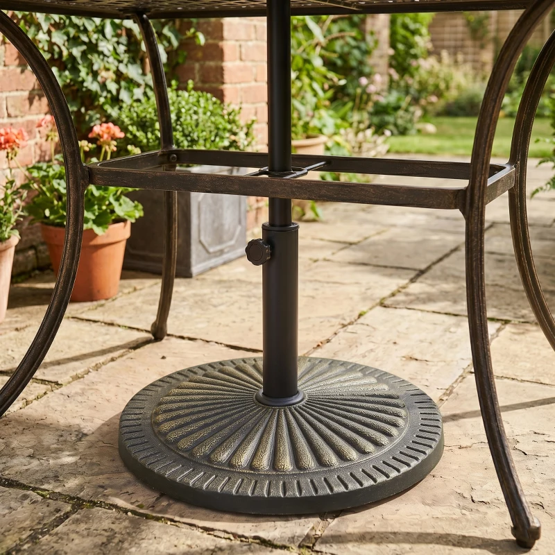 Outsunny Base Ombrellone Rotonda per Pali da Ø3,8-4,8cm con Decorazione e Manopola, Peso 15kg Ø49x32cm