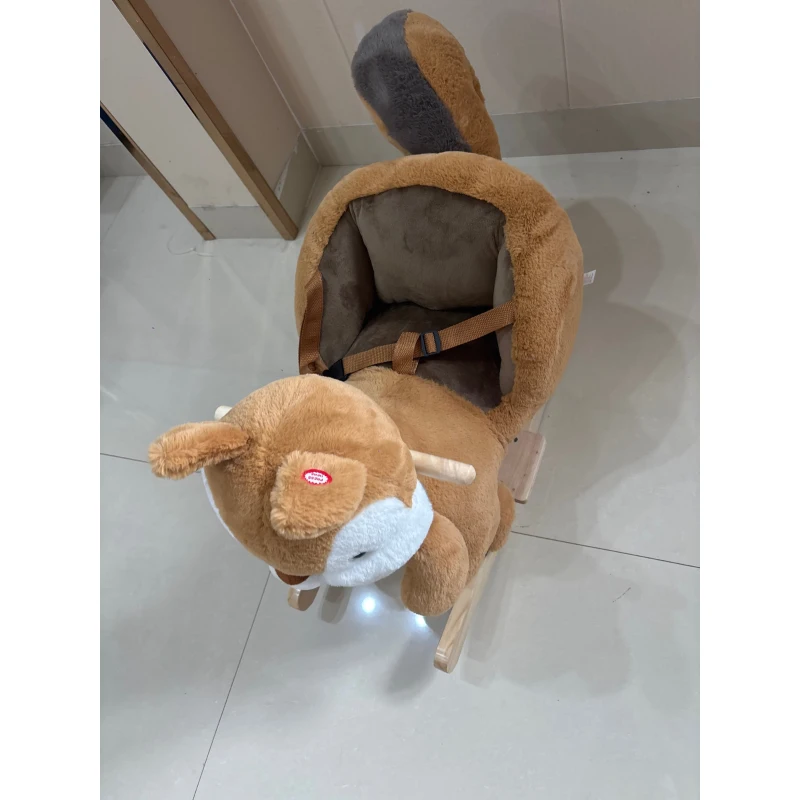 AIYAPLAY Caballo mecedor para niños 1-3 años en forma de ardilla de peluche, sonidos, cinturón de seguridad, marrón