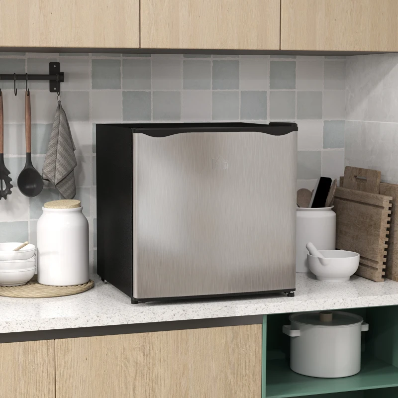 HOMCOM 35L Mini Freezer, -24℃ to -14℃ Temperature - Silver Tone