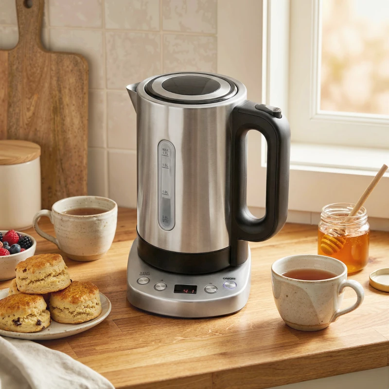 HOMCOM Electric Kettle, 1.7L, Fast Boil, 3kW Water Kettle with UK Strix Thermostat, Keep Warm Function, LCD Base, Silver Tone