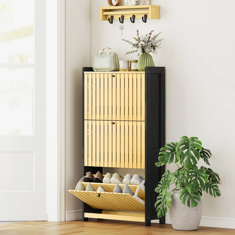 HOMCOM Meuble à chaussures 18 paires avec 3 tiroirs rabattables, portes en bambou à lattes, 60x24x118cm, noir et bois naturel