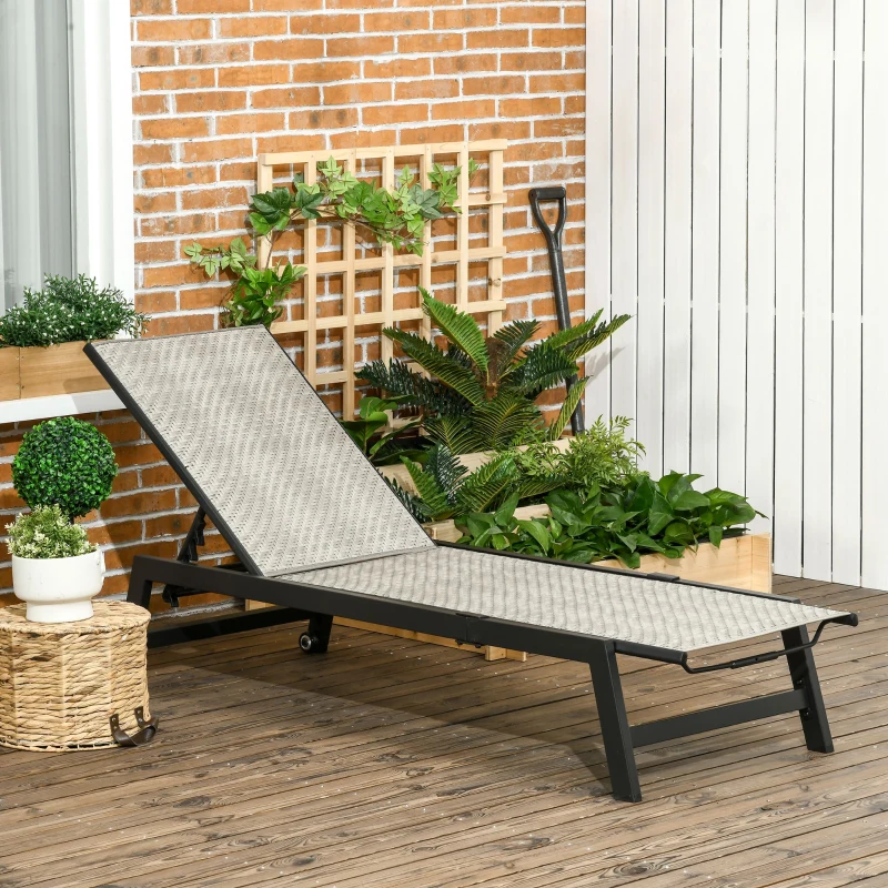 Outsunny Sdraio da Giardino in Rattan e Alluminio Regolabile in 5 Posizioni con Ruote, 162x60x90 cm