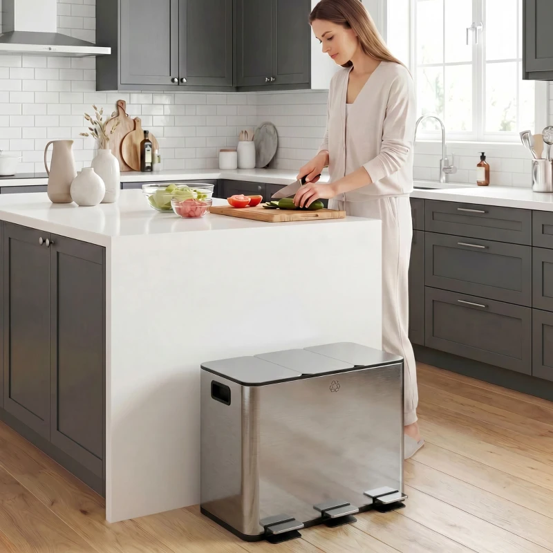 HOMCOM Coș de Gunoi cu 3 Compartimente de 20L cu Închidere Silențioasă, din Oțel Inoxidabil și PP, 61.9x36.6x56.7 cm
