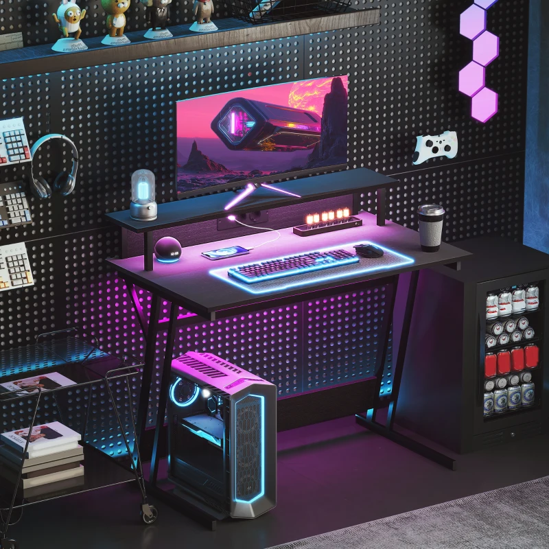 HOMCOM Escritorio Gaming con Luces LED 100x60 cm omas de Corriente Soporte para Monitor Estantes y Control Remoto Negro