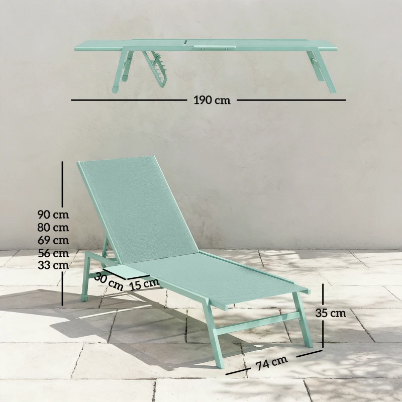 Outsunny Set 2 Lettini Prendisole Regolabili in 5 Posizioni con Tavolino Laterale e 2 Ruote, in Metallo e Poliestere, Verde