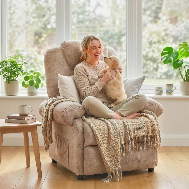 HOMCOM Sillón Relax Reclinable Manual, Sillón Relax de Terciopelo con Reposabrazos, Reposapiés, Acolchado Grueso, Butaca Reclinable hasta 135º para Salón, Dormitorio, Oficina, Beige