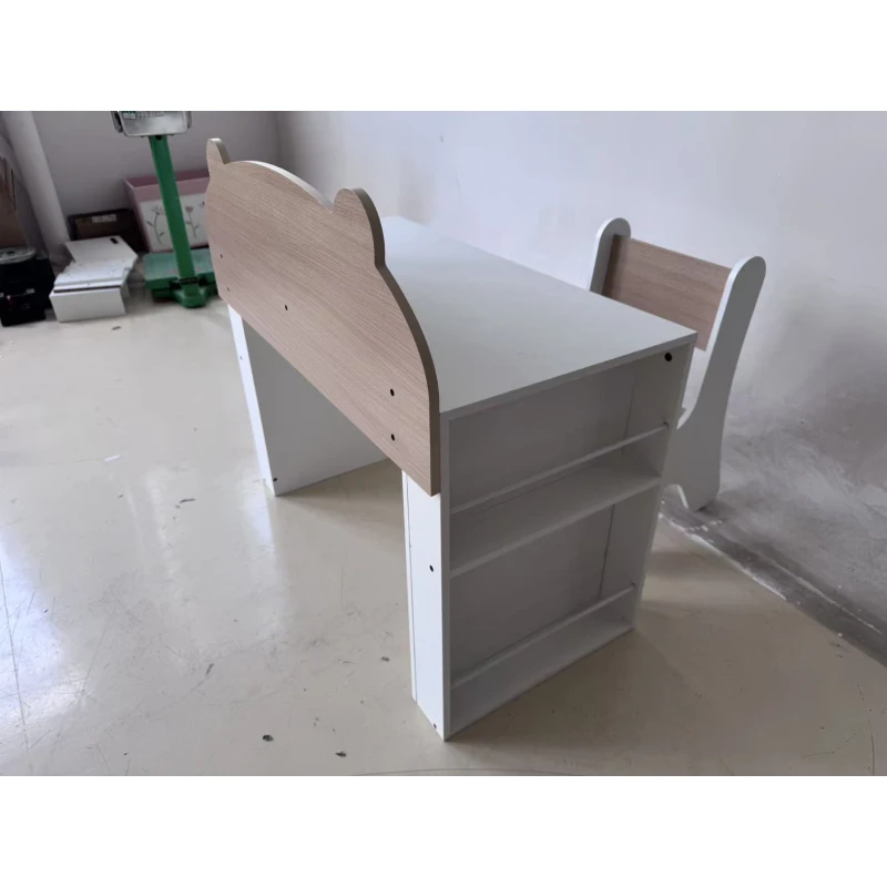 AIYAPLAY Conjunto Mesa Infantil com Cadeira Estantes Laterais Compartimento Porta-objetos 3-8 Anos em Madeira Design Ursinho Branco