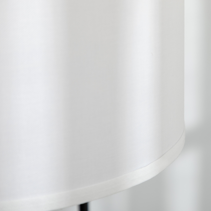 HOMCOM Vloerlamp met Voetschakelaar, Standaardlamp met Stoffen Kap, Staal, Wit(m-8)