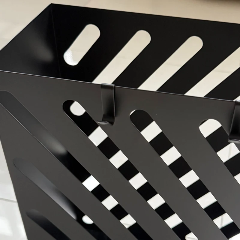 HOMCOM Paraplustandaard met opvangbak, 4 haken, staal, 28L x 14B x 41H cm, zwart