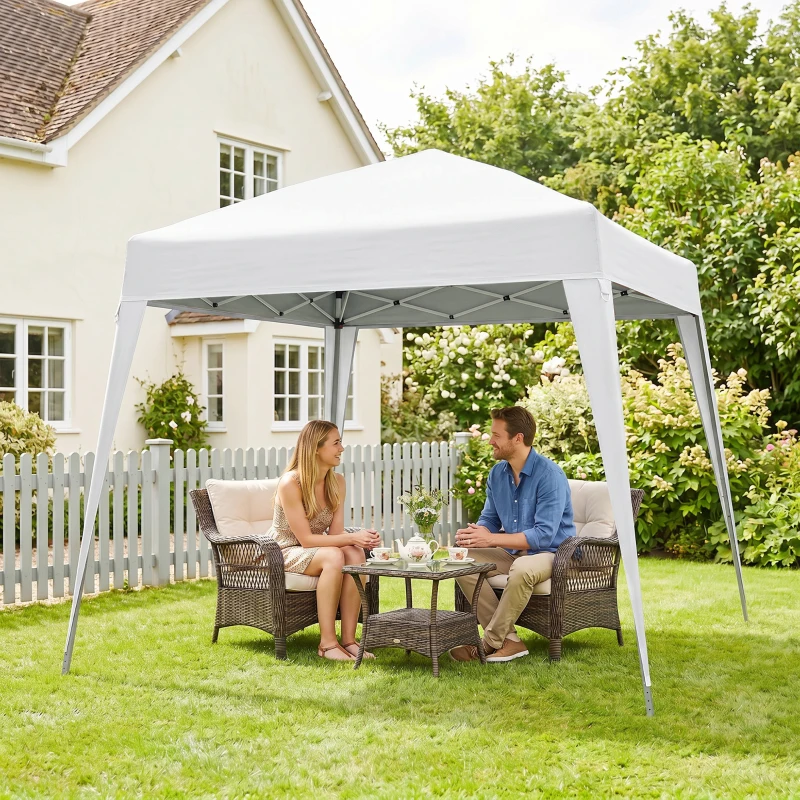 Outsunny Gazebo Pieghevole da Giardino 2.4x2.4m con Struttura in Acciaio e Corde Antivento, Bianco