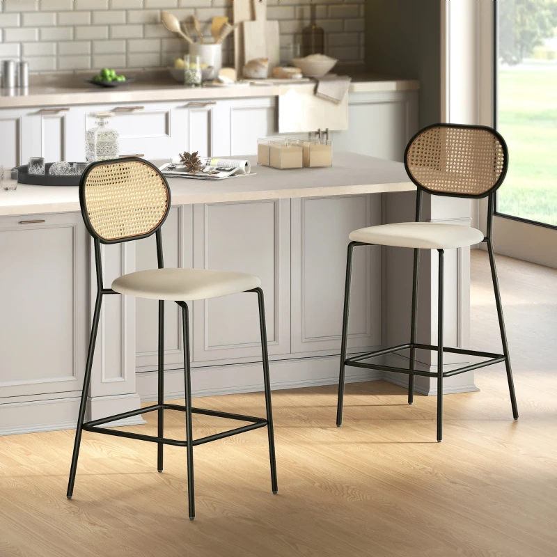 HOMCOM Juego de 2 Altos de Cocina con Respaldo de Ratán Asiento de PU Marco de Acero y Reposapiés Beige