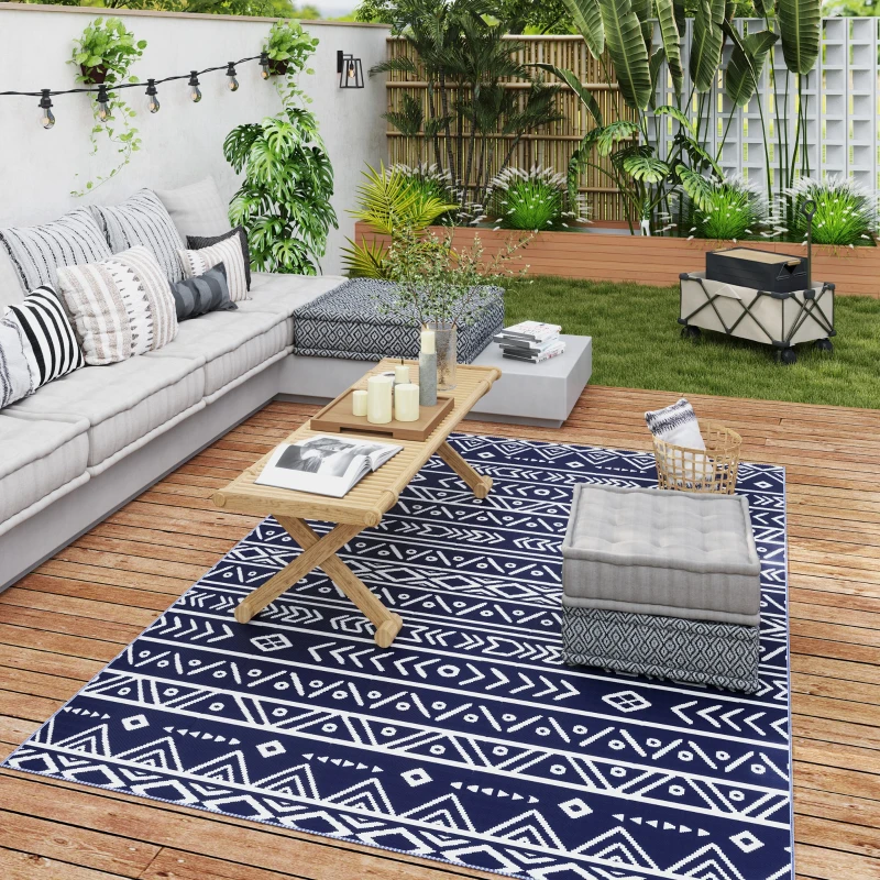 Outsunny Reversible Outdoor Rug with Carry Bag, Waterproof Plastic Straw Mat for Garden, Deck, RV, Picnic, Beach, Camping, 182 x 274cm, Dark Blue and White