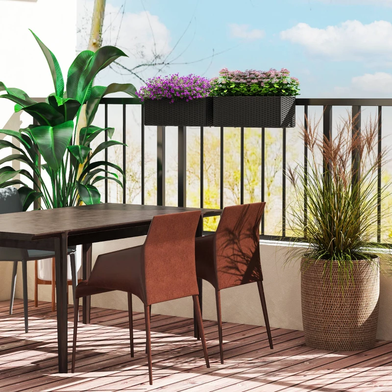 Outsunny Set of Two Rattan-Effect Planters - Black