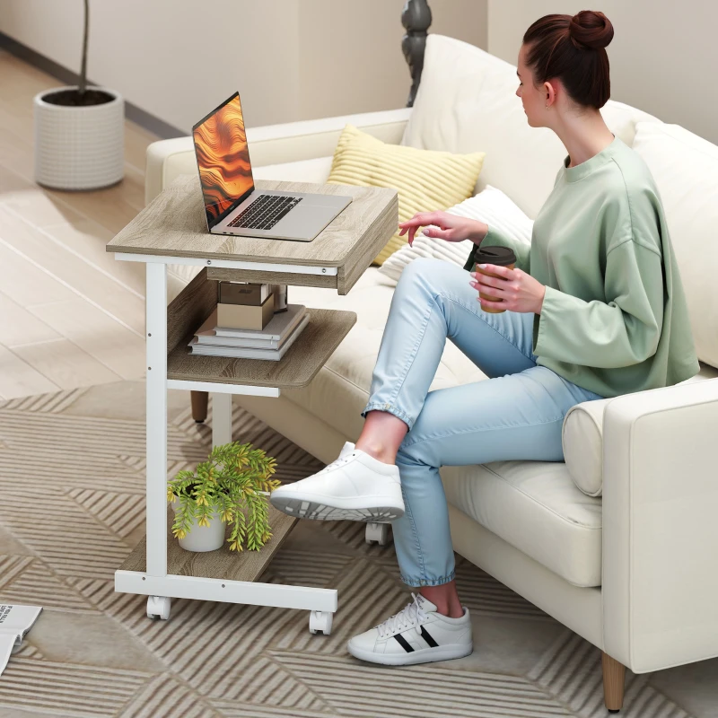 HOMCOM Scrivania PC con Cassetto Scorrevole, 2 Ripiani e 4 Rotelle, in Legno e Metallo, 56x51x79 cm, Bianco e Rovere