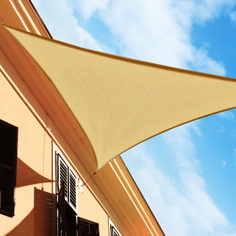 Outsunny Voile d'ombrage Triangulaire Grande Taille 4 x 4 x 4 m polyéthylène Haute densité résistant aux UV Coloris sable
