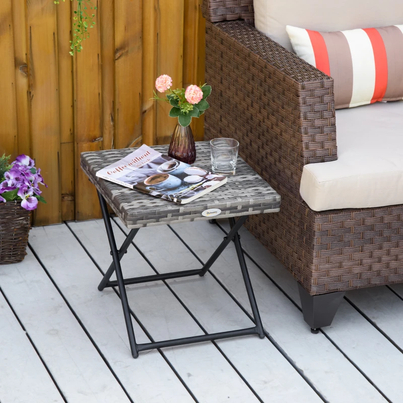 Outsunny Tavolino da Giardino Pieghevole Salvaspazio in Rattan Sintetico e Acciaio, 40x40x40cm, Grigio