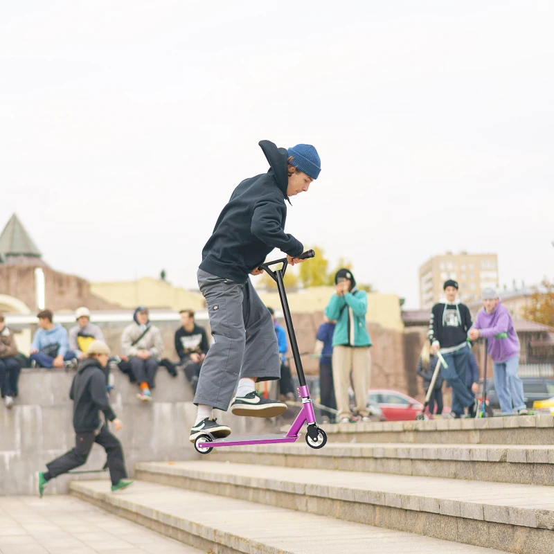 HOMCOM Stunt Scooter, 360° Entry Level Tricks Scooter w/ Lightweight Aluminium Deck and ABEC 7 Bearing, For Age 14+ Beginners, Purple