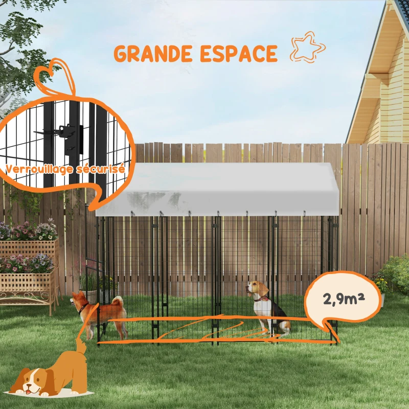 PawHut Chenil d'extérieur enclos 3m² avec auvent imperméable pour grand chien, porte verrouillable 239L x 121l x 183H cm