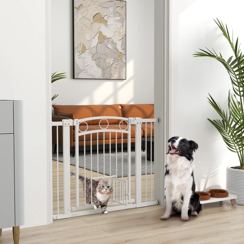 PawHut Haustiertor, 77 cm Treppengatter, verstellbare Breite 76-104 cm, mit Katzentür, für Treppen und Türöffnungen, Weiß