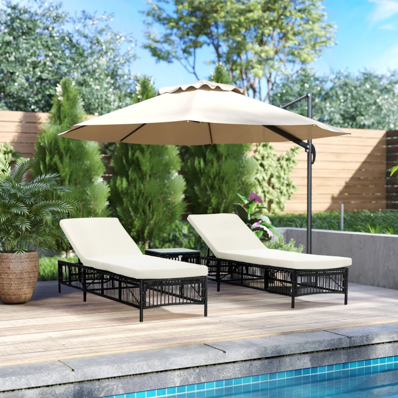 Outsunny Conjunto de 2 Espreguiçadeiras de Vime Sintético com Mesa de Centro Encosto Reclinável em 5 Posições 196x54x32cm Preto