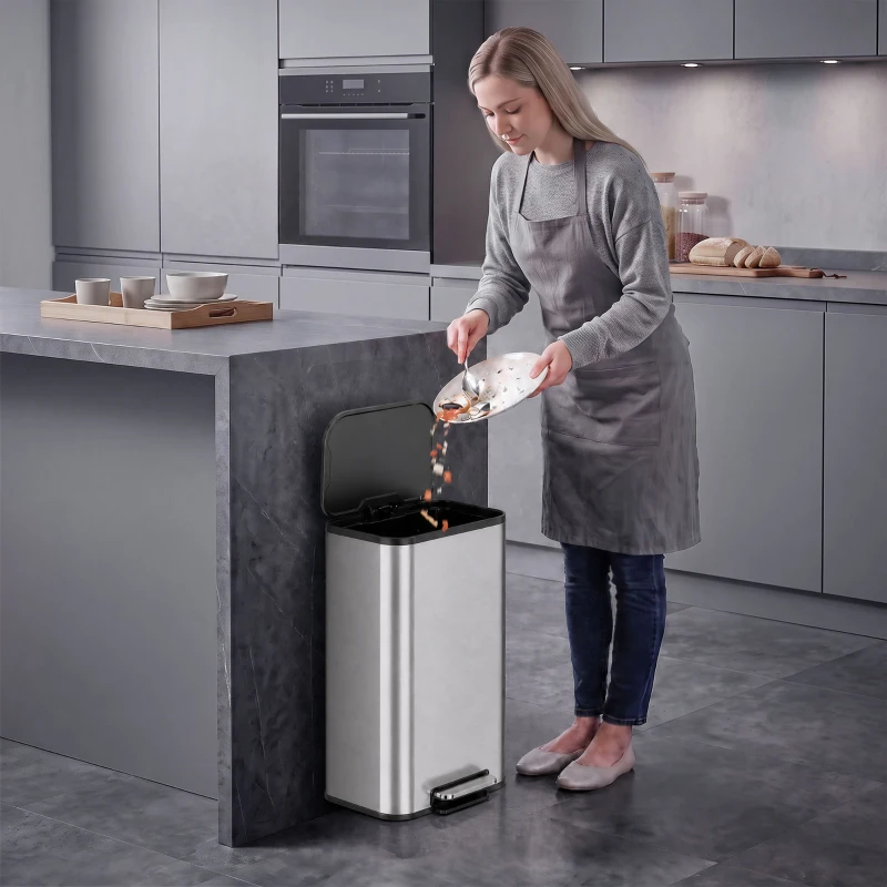 HOMCOM 30L Küchenmülleimer, Treteimer aus Edelstahl mit Soft-Close- und Offenhaltefunktion, herausnehmbarer Inneneimer, Silber