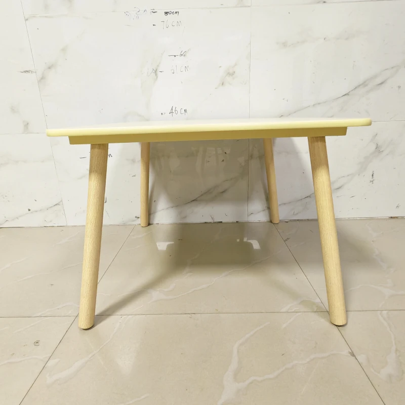 AIYAPLAY Set Tavolo e 4 Sedie per Bambini 3-8 Anni, Design di Animali, Gambe in Legno di Pino, per Cameretta, Giallo