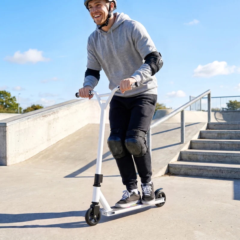 SPORTNOW Scooter Acrobático para Trucos con Plataforma de Aluminio Rodamientos ABEC-7 Ruedas 100 mm Manillar 360° Blanco