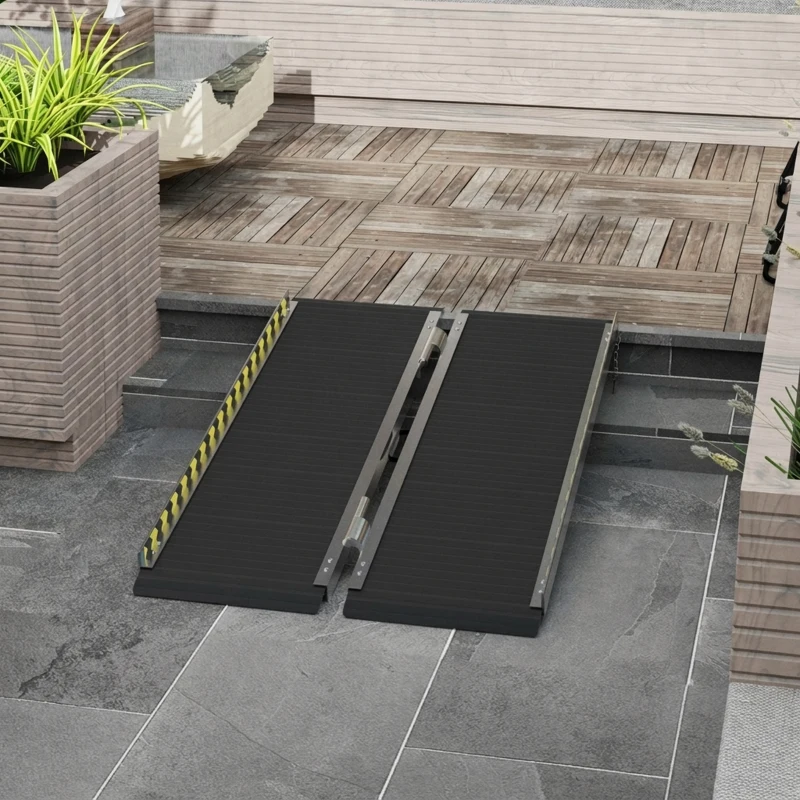 HOMCOM Rampă pliabilă pentru scaun cu rotile din aluminiu cu deflectoare și autocolante, 122x73,6x5,1 cm, neagră