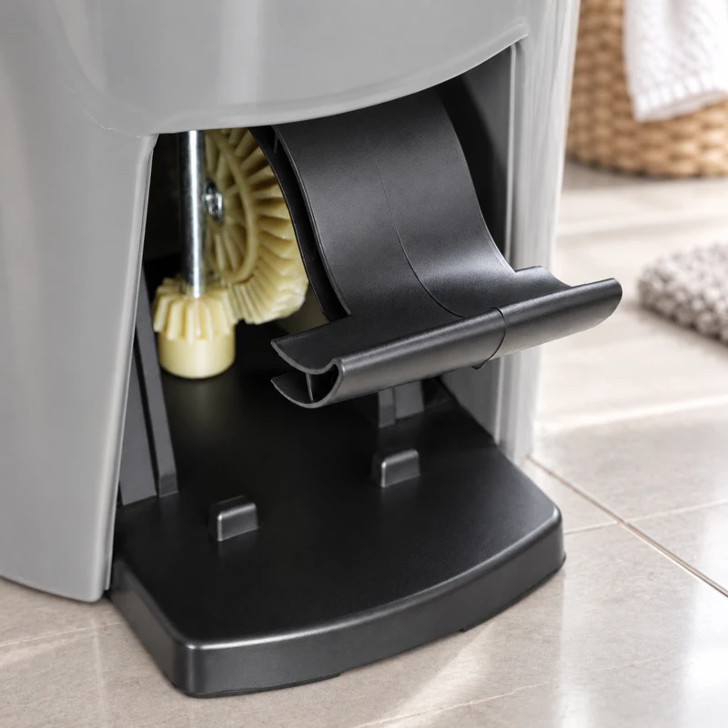 HOMCOM Balai Serpillière et Seau avec Essoreur, Balai Rond à 2 Compartiments, Réservoir 20 L, Tête Rotative à 360°, Gris Foncé