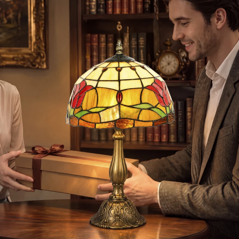 HOMCOM Tiffany Stained Glass Table Lamp, Handcrafted Artisan Lamp, Red, Ø25 x 45H cm, Zinc Alloy