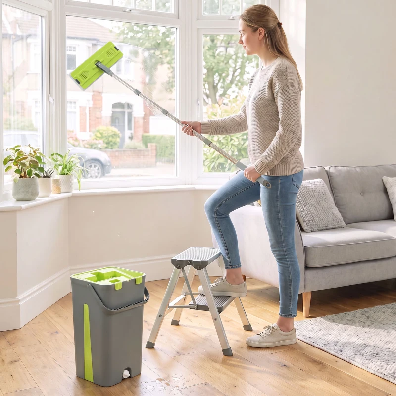 HOMCOM Mop and Bucket Set, Compact Flat Mop System with Wringer, 2 Chambers, 5 Reusable Pads, Dark Grey and Green