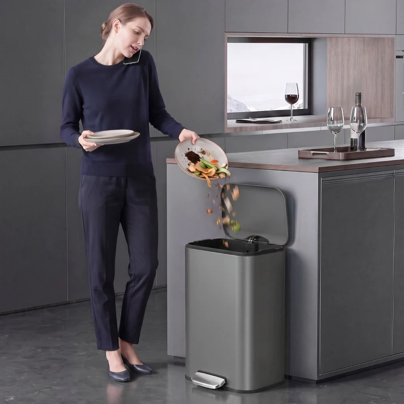 HOMCOM Pattumiera Rettangolare a Pedale 30L con Secchio Interno Rimovibile, Chiusura Ammortizzata e Manico, Grigio Scuro