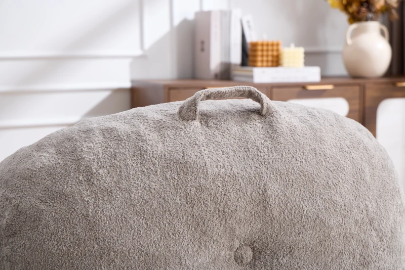 Sitzsack-Sessel, geschredderte Schaumstofffüllung, Kunstfell, Armlehnen, 95x95x79 cm, Hellgrau