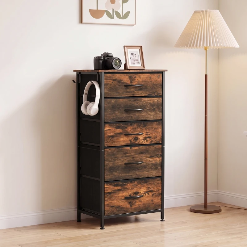 HOMCOM Cómoda 5 cajones de tela plegables, cómoda para dormitorio de adulto con bolsillos laterales y 2 ganchos, marrón rústico