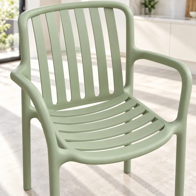 HOMCOM Lote de 4 Sillas de Comedor, Sillas de Cocina Apilables en PP con Respaldo Curvado Calado y Reposabrazos, Verde